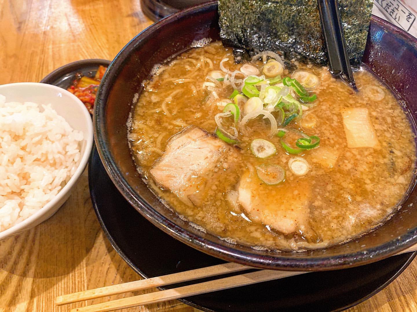 食べて飲んで応援 まち ひと ことづくり工房ひなぞら